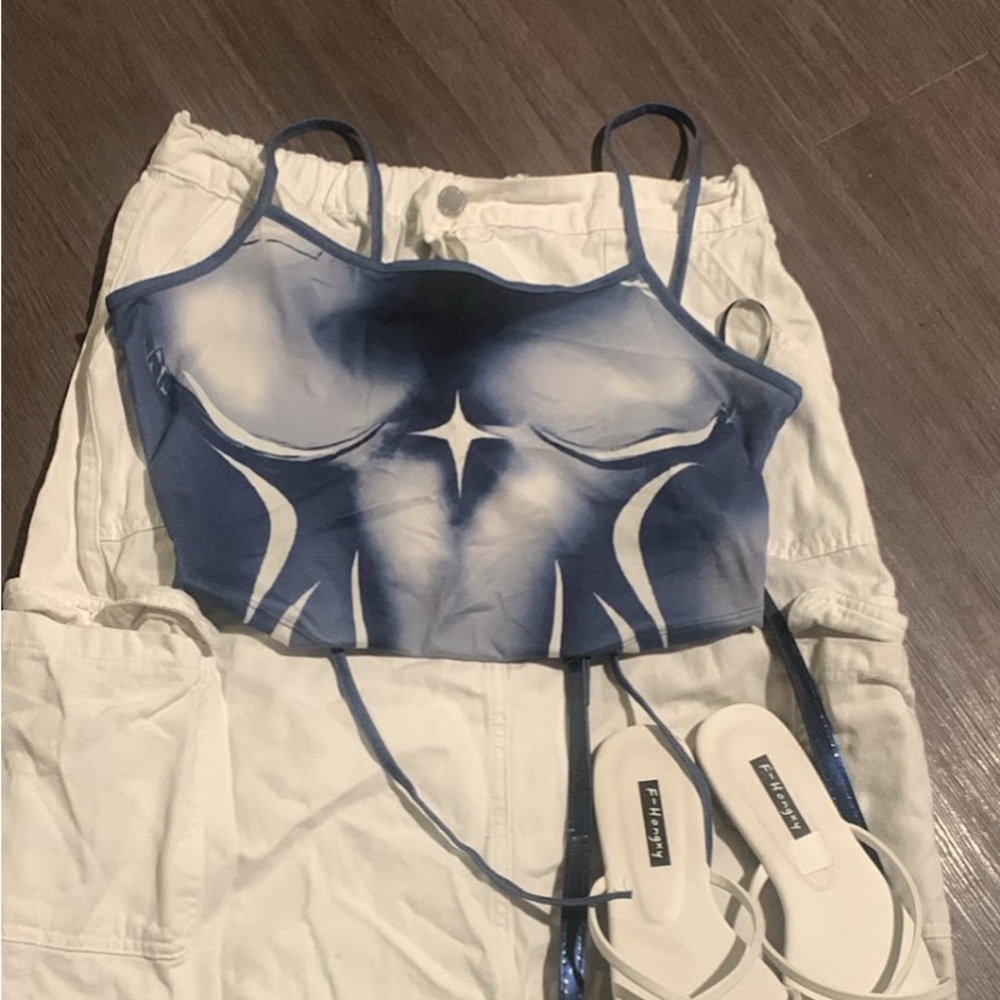 Whole outfit YES whole outfit for sale !!!